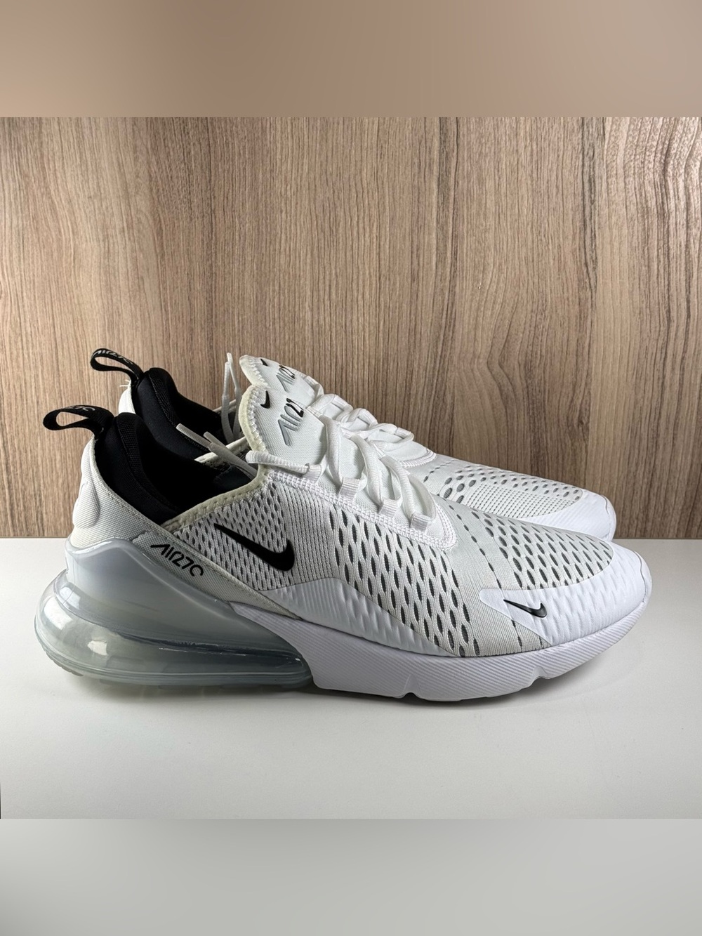 Nike Air Max 270 White Black Running Shoes AH8050-100 Men’s Size 10